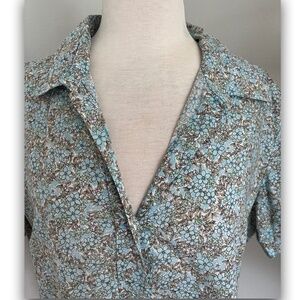 Talbots Short Sleeved Floral Stretch Blouse • Large